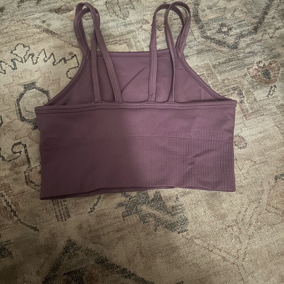 Cute purple top - Picture 2 of 3